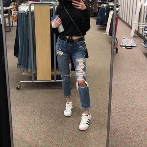 American eagle boyfriend jeans